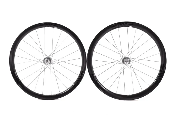 ENVE SES 3.4 AR Disc Carbon Wheels - Silver Chris King Hubs enve ses 34 ar disc carbon whe 0 1750476075 - AROUNDTHECYCLE