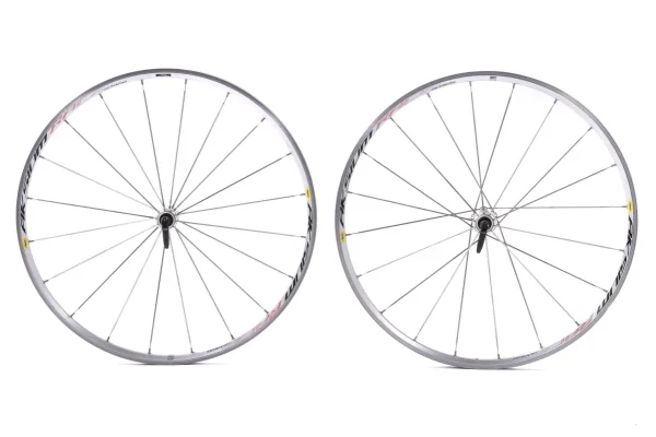 Mavic Aksium Race 700C Road Wheelset - Silver QR 11-Speed Used mavic aksium race 700c road wh 0 1750476117 - AROUNDTHECYCLE