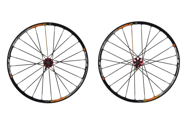 Pre-Owned Mavic Crossmax SLR 26 MTB Tubeless Disc Wheelset pre owned mavic crossmax slr 2 0 1750475673 - AROUNDTHECYCLE