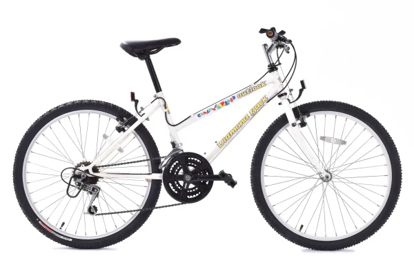Pre-Owned Vintage Diamondback 24in Kids Bike | 18-Speed White Steel Frame pre owned vintage diamondback 0 1750476109 - AROUNDTHECYCLE