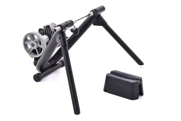 Saris Fluid 2 Bike Trainer | Used Indoor Cycling Stand with Wheel Block saris fluid 2 bike trainer use 0 1750476307 - AROUNDTHECYCLE