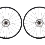 used gravel wheelset thru axle 0 1750476184 - AROUNDTHECYCLE
